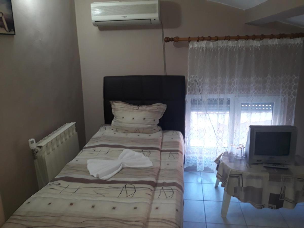 Къща За Гости "Чекичев" Svilengrad Extérieur photo