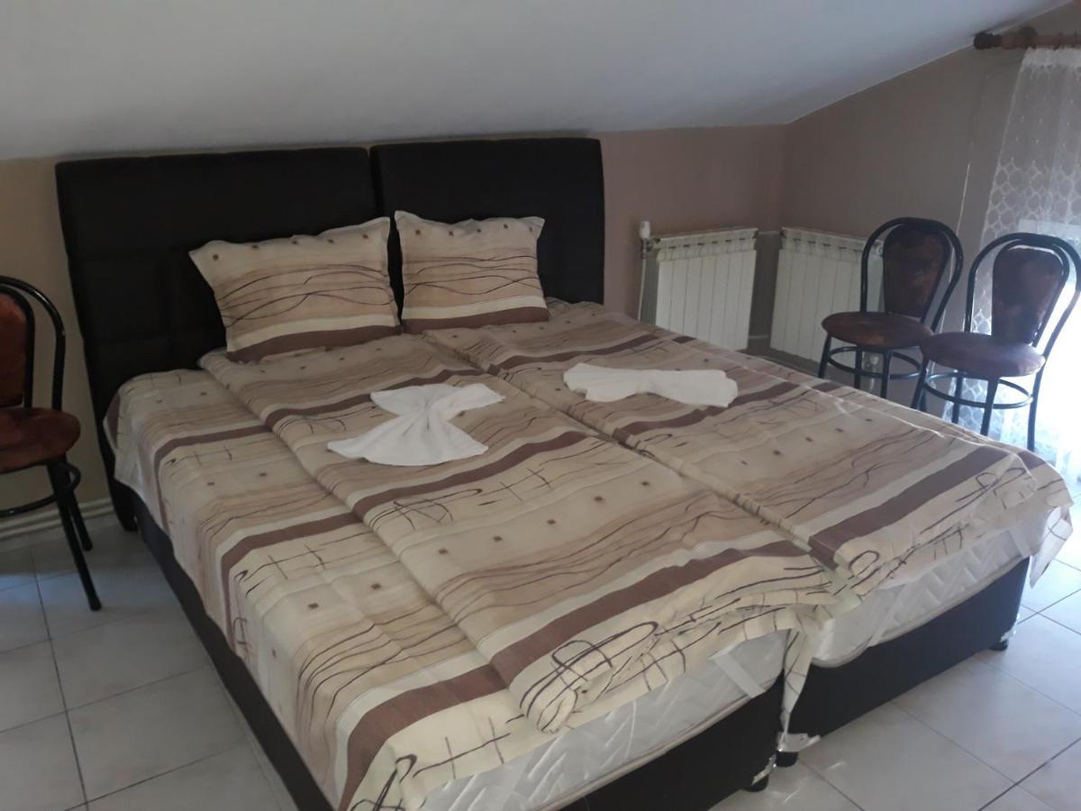 Къща За Гости "Чекичев" Svilengrad Extérieur photo