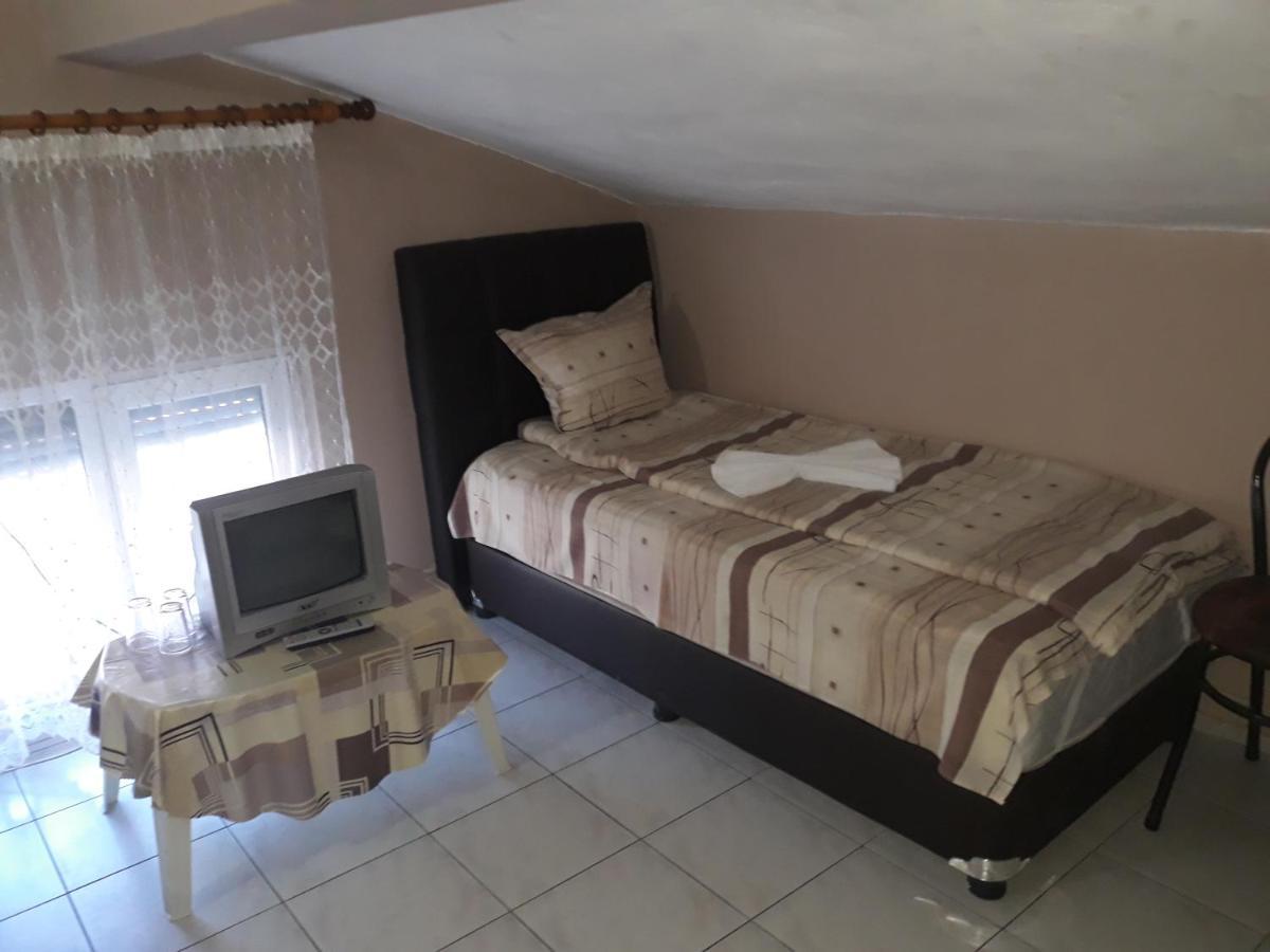 Къща За Гости "Чекичев" Svilengrad Extérieur photo