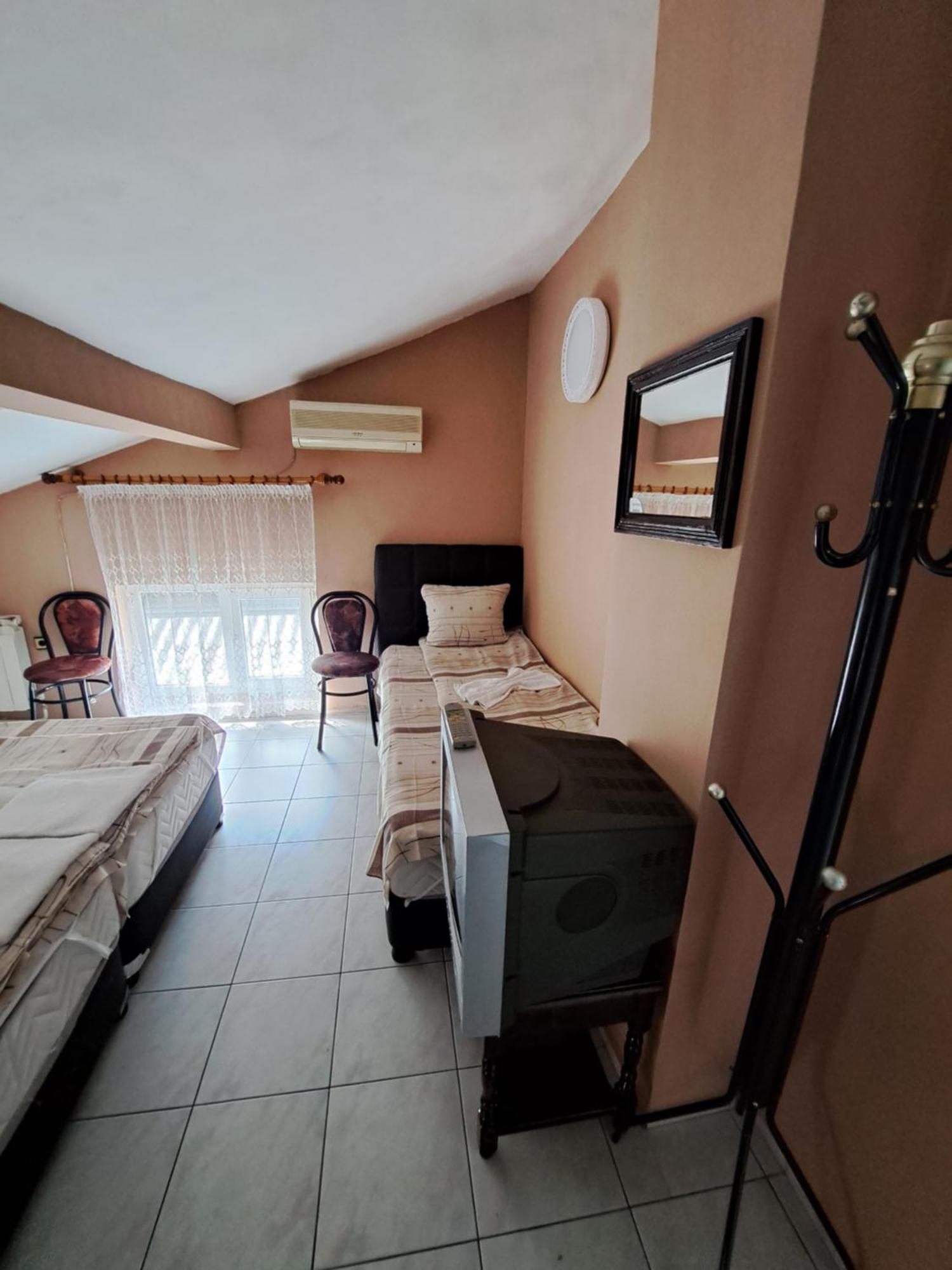 Къща За Гости "Чекичев" Svilengrad Extérieur photo